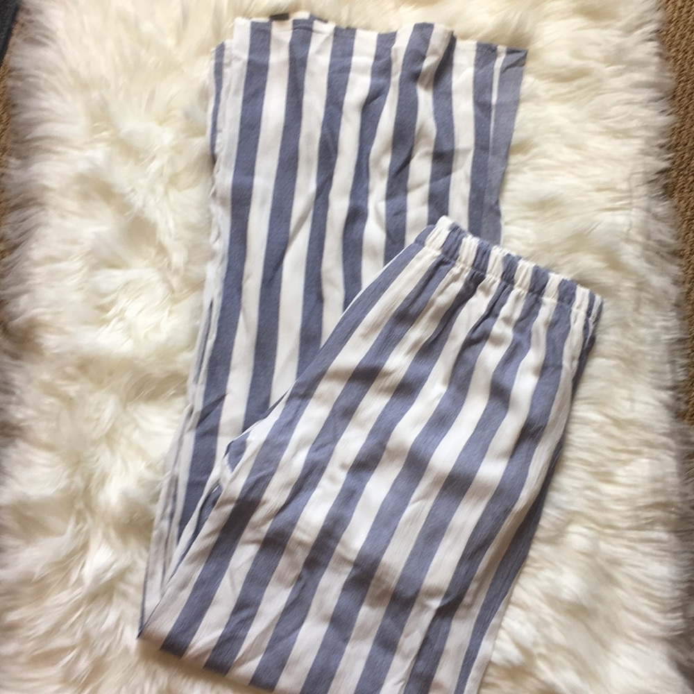 💙 💙 Casual Blue and White Pants - Picture 7 of 7